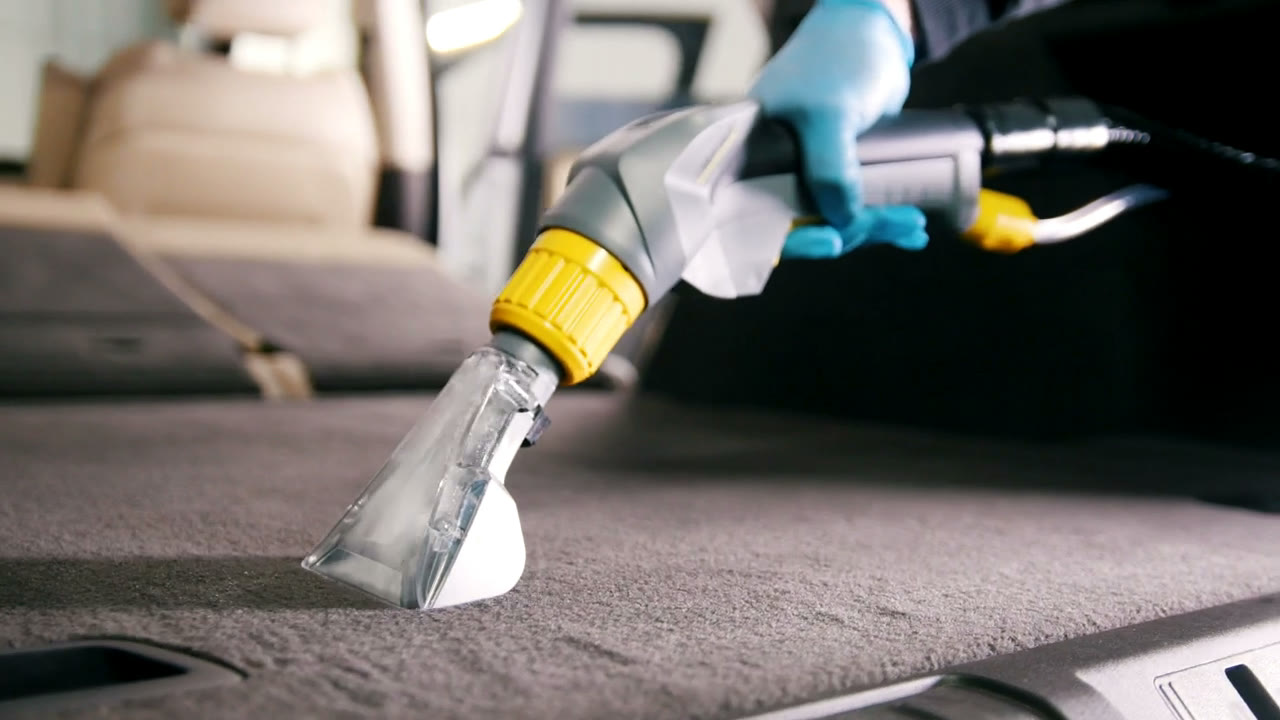 Carpet shampoo extraction lifting embedded dirt